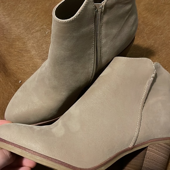 Suede booties - Picture 4 of 5